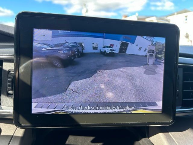 Used 2021 Ford Explorer XLT w/ Equipment Group 202A AWD/4WD image 33