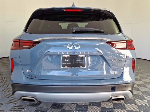 Certified 2025 INFINITI QX50 Luxe image 8