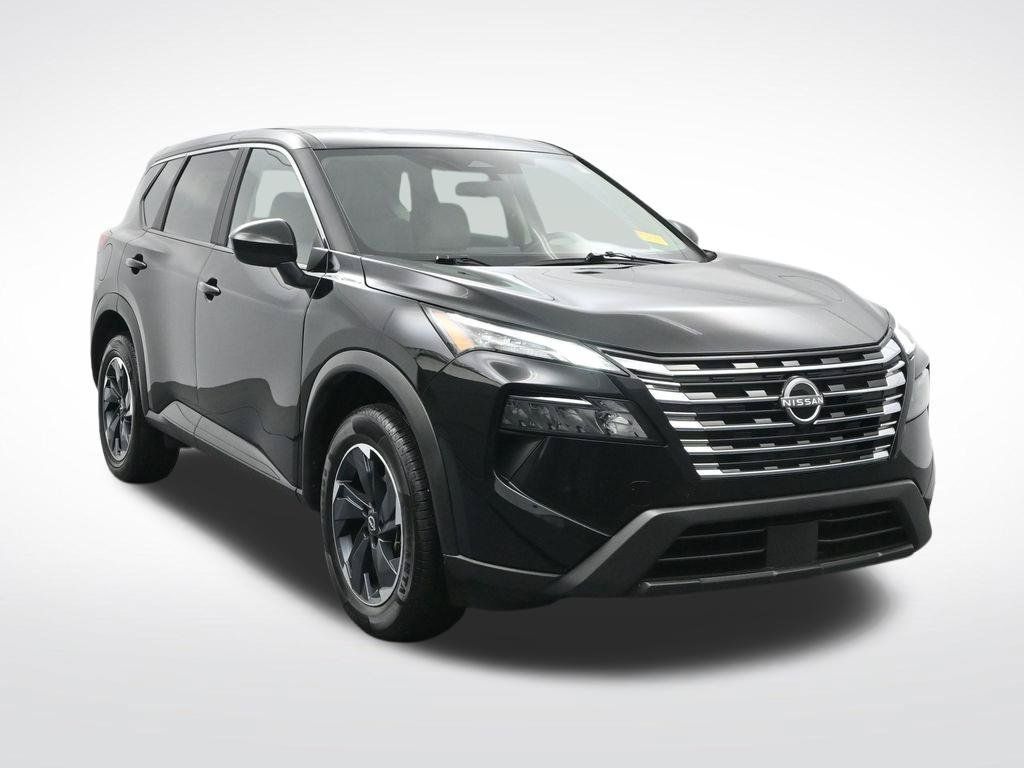 Used 2025 Nissan Rogue SV FWD image 3