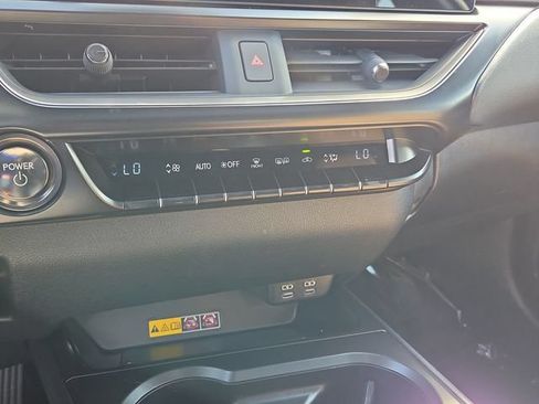 Used 2025 Lexus UX 300h FWD w/ Accessory Package (Z1) image 19