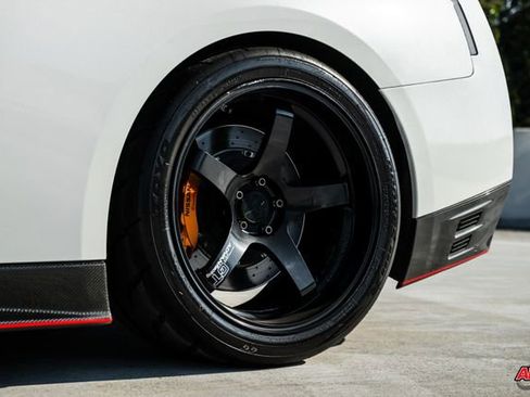 Used 2014 Nissan GT-R Premium image 50