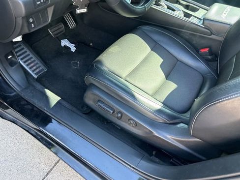 Used 2018 Honda Accord Sport image 6