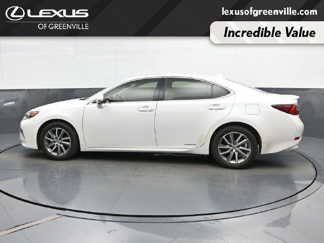 Used 2017 Lexus ES 300h w/ Luxury Package FWD image 5