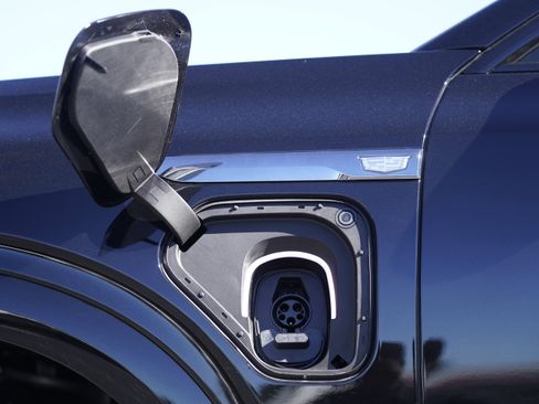 Used 2026 Cadillac Vistiq Sport image 42