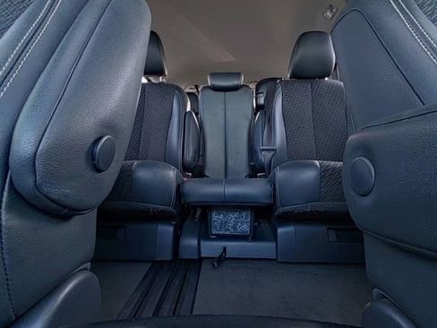 Used 2014 Toyota Sienna SE w/ SE Premium Package w/Entune FWD image 29