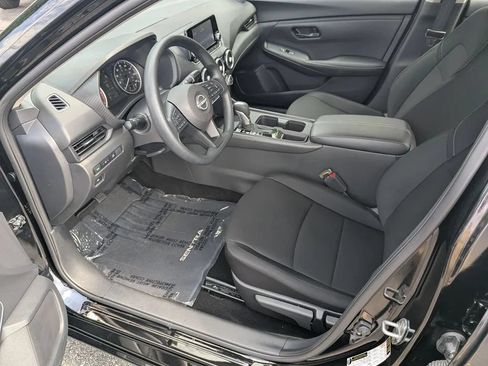 Certified 2025 Nissan Sentra S FWD image 9