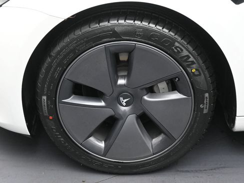 Used 2023 Tesla Model 3 Standard Range RWD image 36