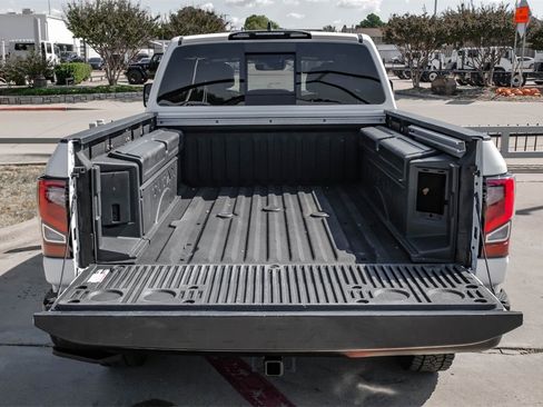 Used 2024 Nissan Titan PRO-4X w/ Pro-4x Convenience Package image 63