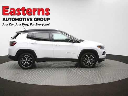 Used 2025 Jeep Compass Limited AWD/4WD image 45