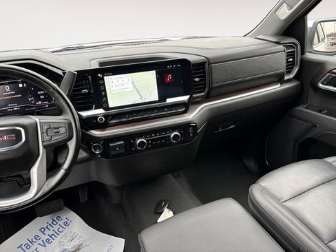 Used 2025 GMC Sierra 1500 SLT image 11