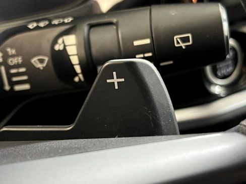 Used 2024 Nissan Pathfinder SV image 30