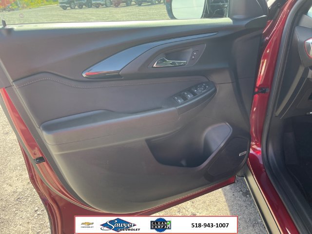 Used 2022 Chevrolet TrailBlazer RS w/ Technology Package AWD/4WD image 11