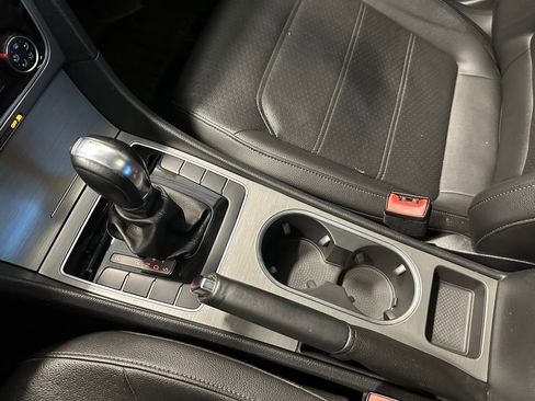 Used 2014 Volkswagen Passat TDI SE image 23