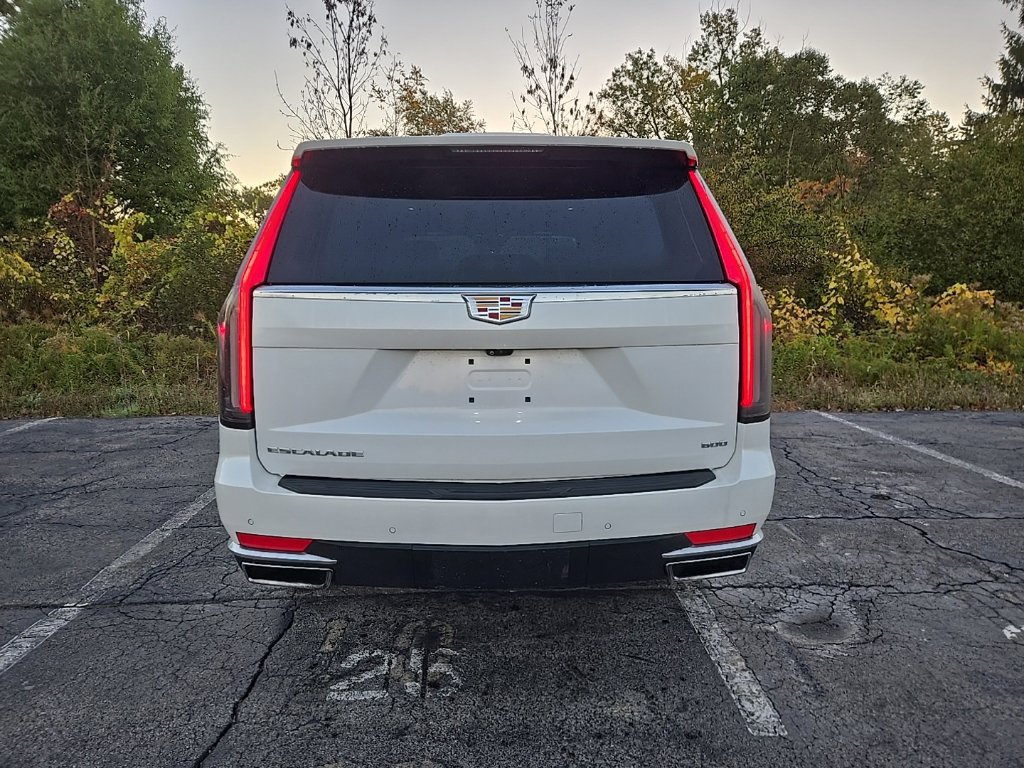 Certified 2024 Cadillac Escalade Premium Luxury w/ LPO, Floor Liner Package AWD/4WD image 8