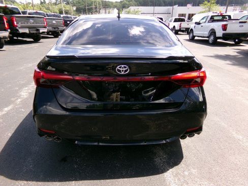Used 2019 Toyota Avalon XSE FWD image 8