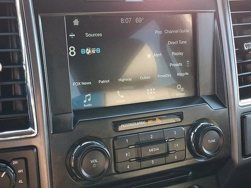 Used 2016 Ford F150 XLT w/ Equipment Group 302A Luxury AWD/4WD image 3