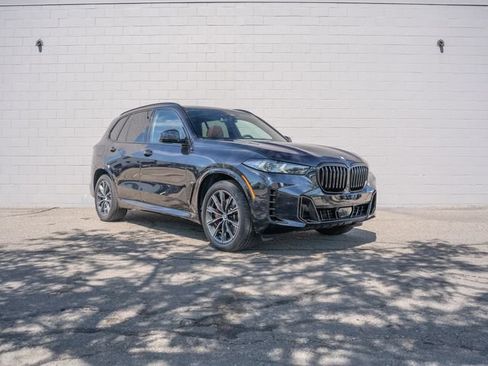 Used 2026 BMW X5 xDrive40i w/ M Sport Package AWD/4WD image 9