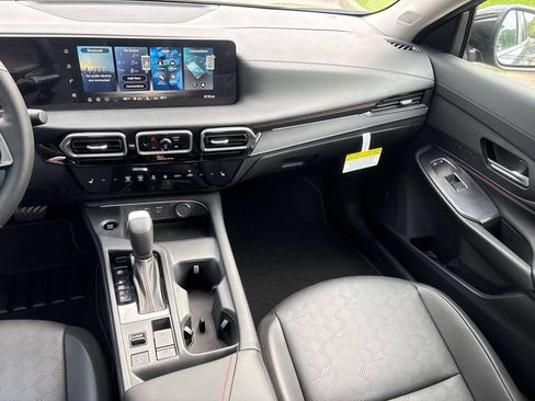 New 2026 Nissan Sentra SR w/ SR Premium Package FWD image 13