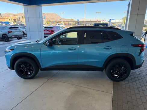 New 2026 Chevrolet Trax LT w/ Midnight Edition FWD image 10