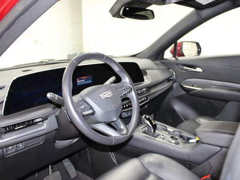 Used 2024 Cadillac XT4 Premium Luxury image 14