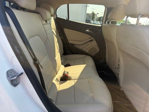 Used 2019 Mercedes-Benz GLA 250 4MATIC image 45