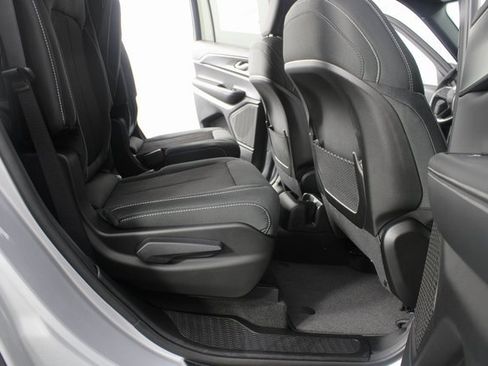 New 2025 Jeep Grand Cherokee L Laredo image 20