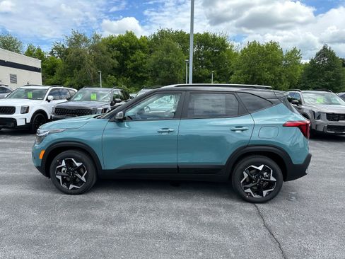 New 2026 Kia Seltos S AWD/4WD image 8