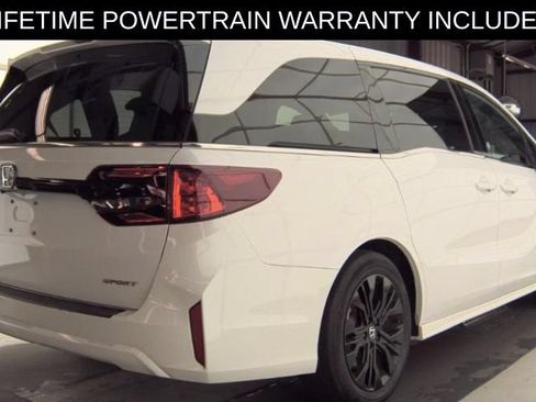 Used 2025 Honda Odyssey Sport-L image 17