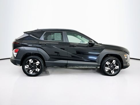 Used 2025 Hyundai Kona SEL image 10