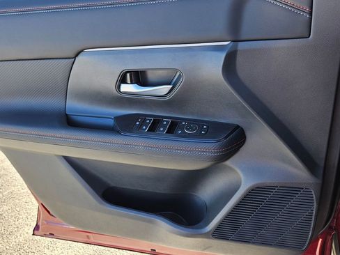 New 2026 Nissan Kicks SR w/ Cold Weather Package FWD image 26