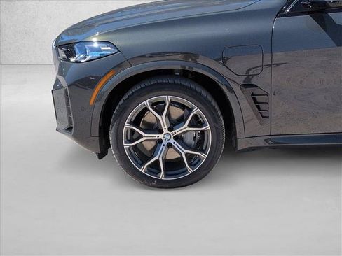 New 2026 BMW X5 xDrive50e w/ M Sport Package AWD/4WD image 9