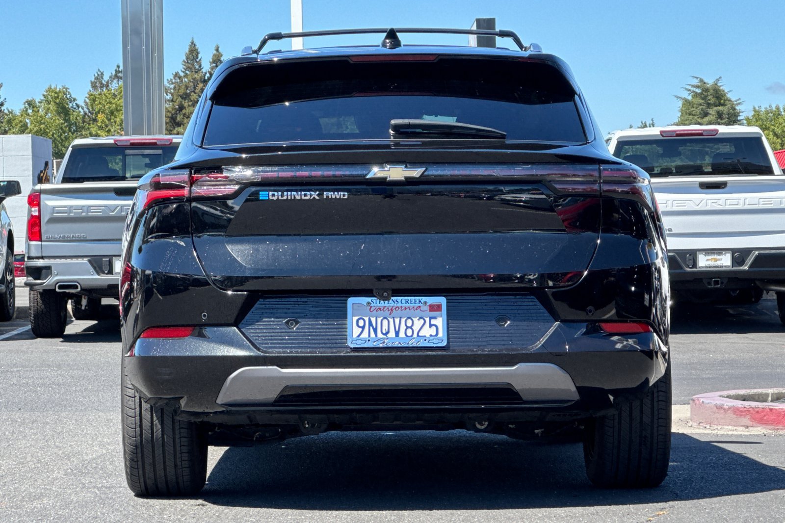 Used 2024 Chevrolet Equinox EV LT AWD/4WD image 6