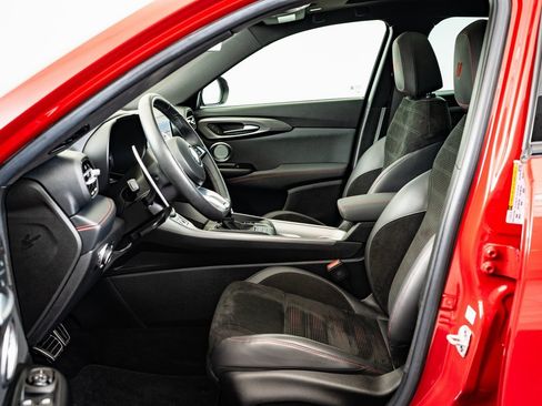 Used 2024 Dodge Hornet R/T Plus image 21