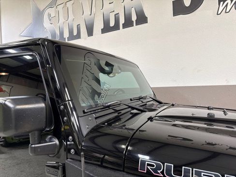 Used 2015 Jeep Wrangler Unlimited Rubicon image 62