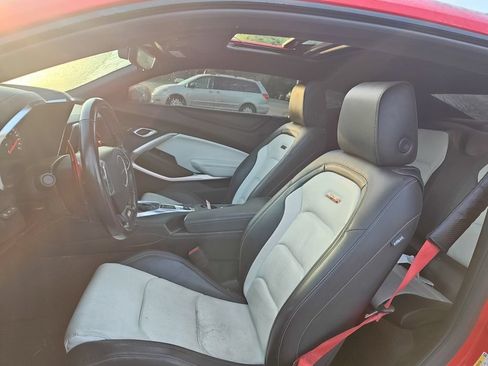 Used 2024 Chevrolet Camaro SS RWD image 8