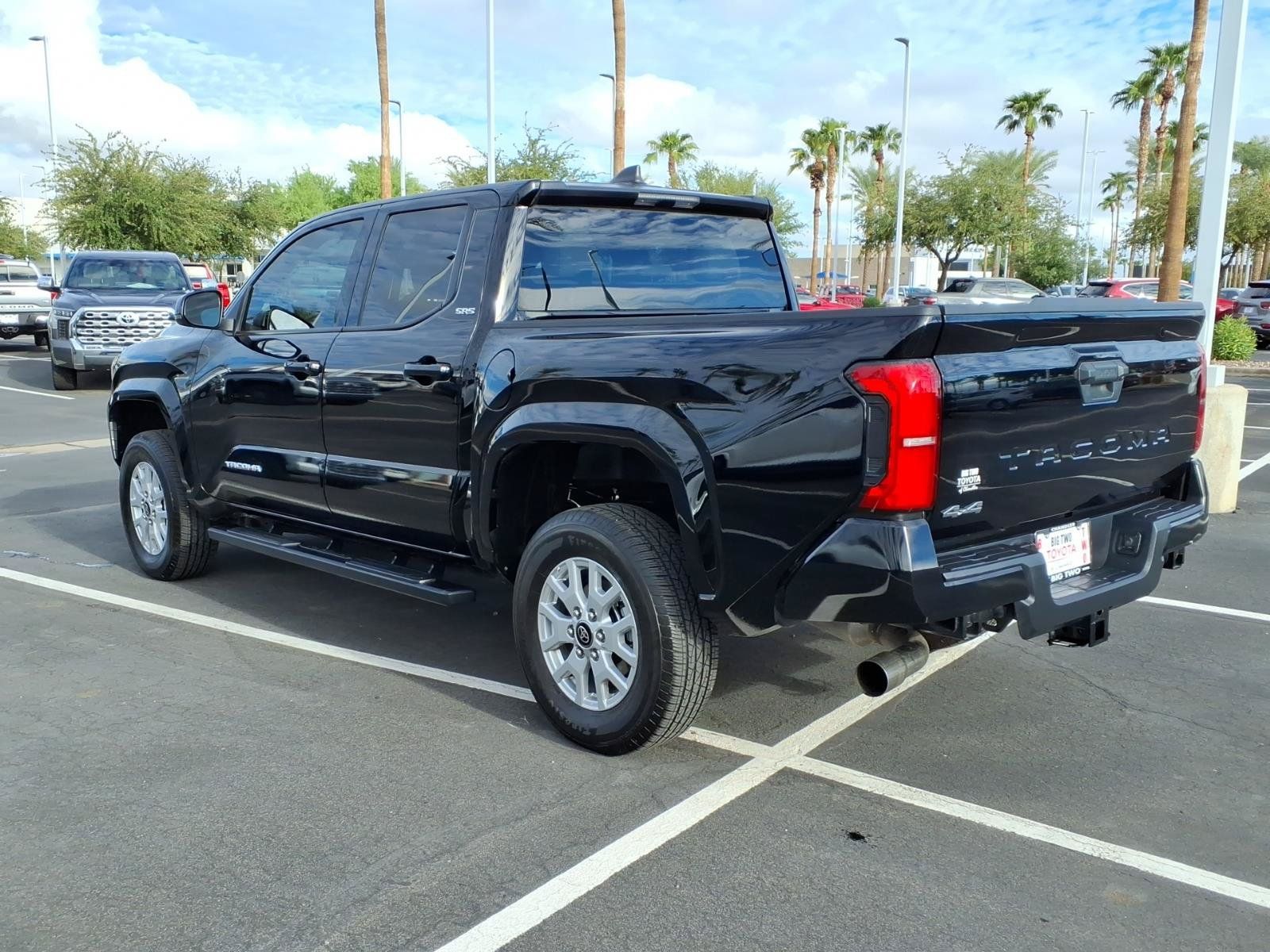 Certified 2025 Toyota Tacoma SR5 AWD/4WD image 6