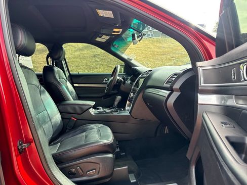 Used 2016 Ford Explorer Sport w/ Equipment Group 401A AWD/4WD image 31