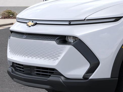 New 2026 Chevrolet Equinox EV LT image 15