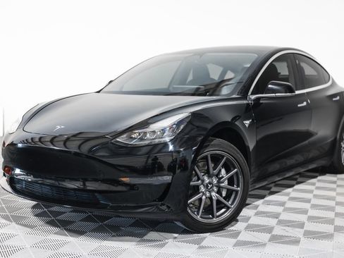 Used 2019 Tesla Model 3 Standard Range Plus RWD image 9