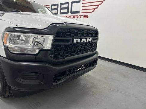 Used 2019 RAM 3500 Tradesman RWD image 2