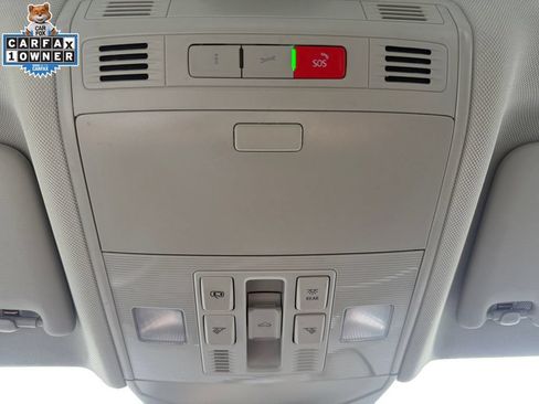Used 2025 Volkswagen Jetta SE FWD image 11