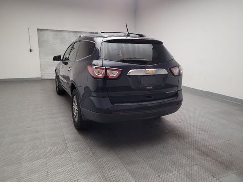 Used 2016 Chevrolet Traverse LT FWD image 6