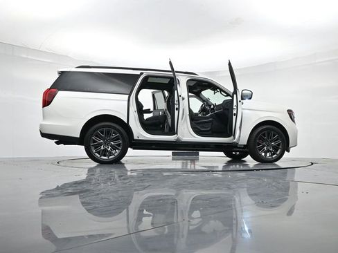 New 2025 Ford Expedition Max Platinum w/ Stealth Performance Package image 50