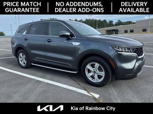 Used 2023 Kia Sorento LX FWD image 3