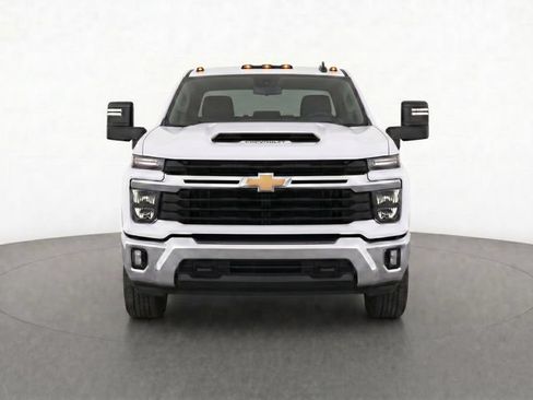 Used 2025 Chevrolet Silverado 2500 LT w/ All Star Edition AWD/4WD image 4