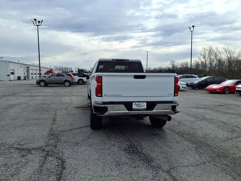 Used 2025 Chevrolet Silverado 3500 LTZ w/ LTZ Convenience Package AWD/4WD image 25