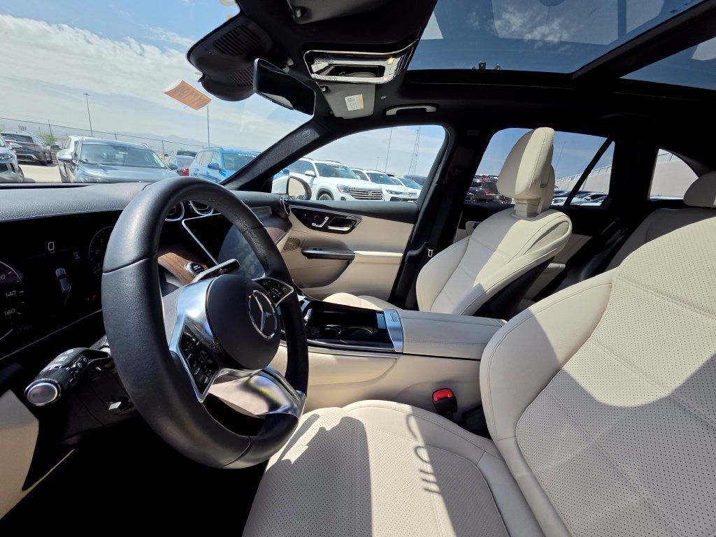 Used 2026 Mercedes-Benz GLC 300 image 19