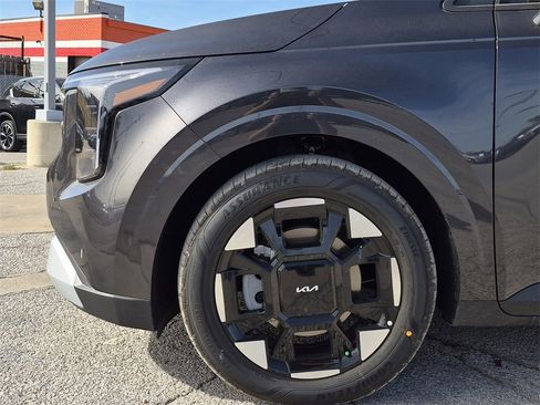 New 2026 Kia Carnival EX image 6