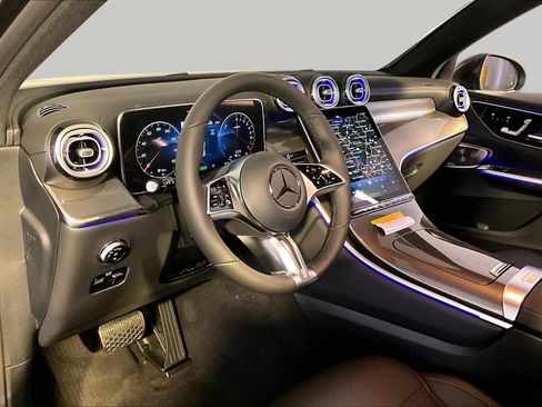 New 2027 Mercedes-Benz GLC 350e 4MATIC image 9