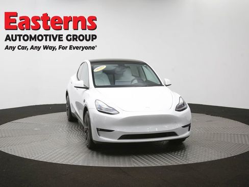 Used 2022 Tesla Model Y Long Range AWD/4WD image 47
